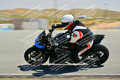 media/Apr-13-2025-TrackXperience (Sun) [[fb1ef998a6]]/Level 2 (Intermediate)/Turn 8 (Session 3)/